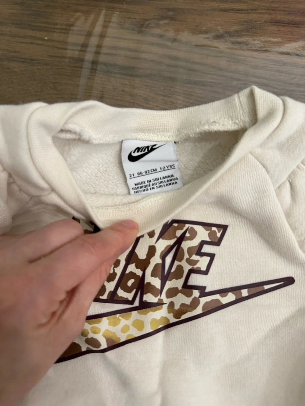Nike Toddler Cream Leopard Logo Top & Leopard Leggings - Picture 3 of 4